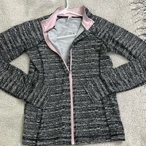 Ideology black/white/pink jacket - zipper closure - very soft